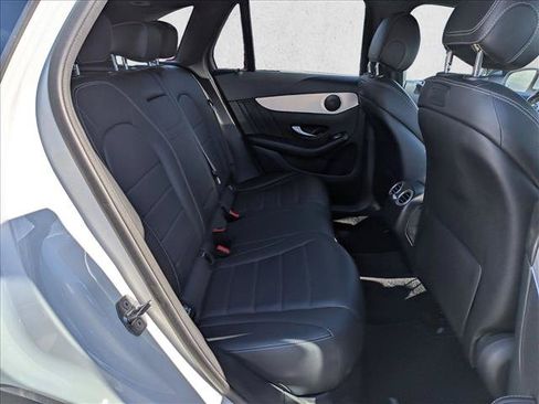 Used 2019 Mercedes-Benz GLC 300 image 18