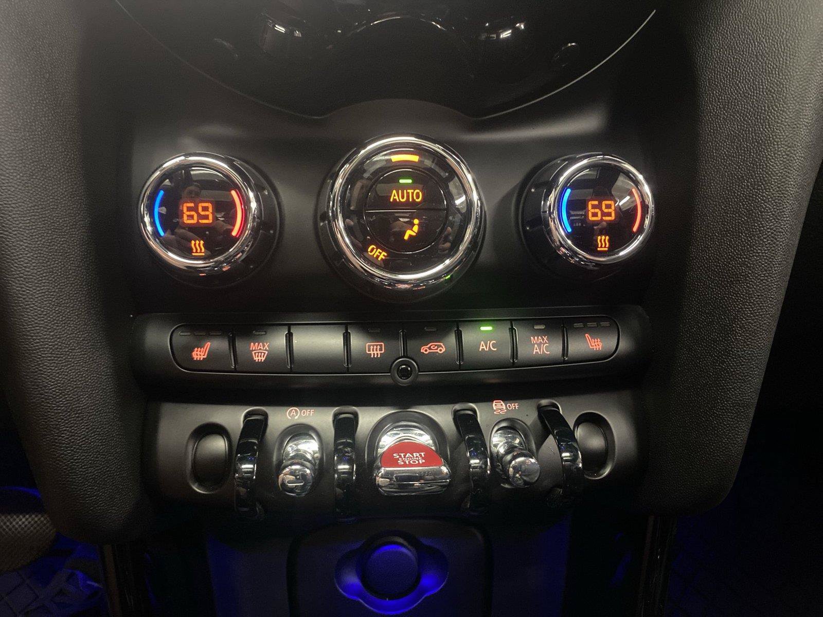 Used 2021 MINI Cooper 2-Door Hardtop w/ 6.5" Touchscreen Package FWD image 21