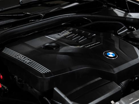 Used 2024 BMW 330i xDrive Sedan w/ Premium Package image 56