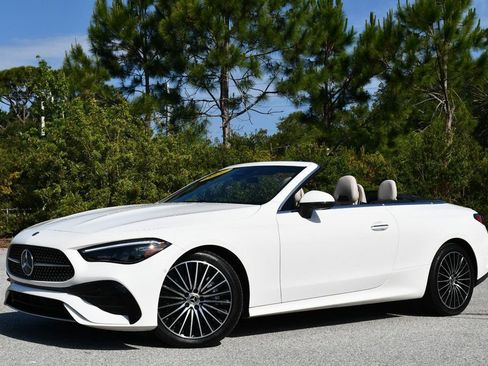 Used 2024 Mercedes-Benz CLE 450 4MATIC Cabriolet image 24