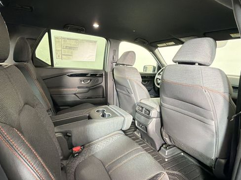 New 2026 Honda Pilot Sport image 29