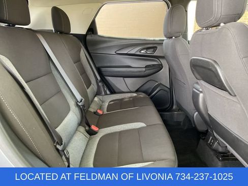Used 2022 Chevrolet TrailBlazer LT w/ Convenience Package FWD image 25