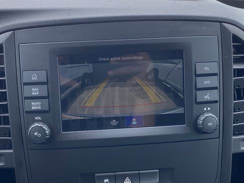 Used 2021 Mercedes-Benz Metris w/ Premium Safety Package image 20