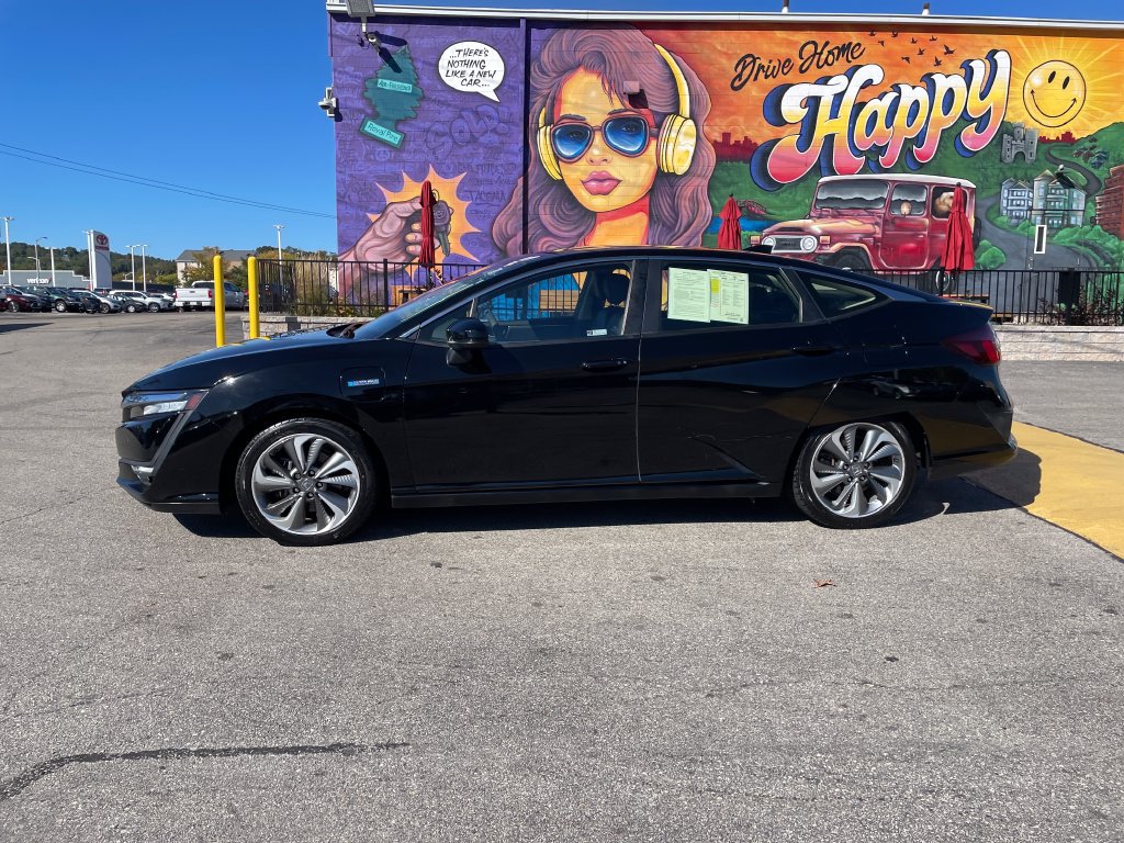 Used 2018 Honda Clarity Plug-In Hybrid image 2