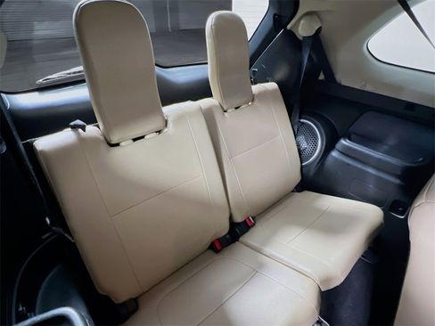 Used 2016 Mitsubishi Outlander GT image 27