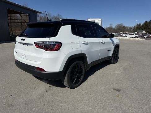 Used 2023 Jeep Compass Altitude w/ Sun and Sound Group image 6