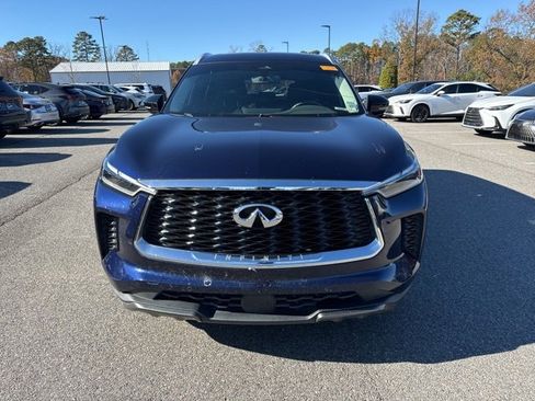 Used 2023 INFINITI QX60 Sensory w/ Cargo Package image 3