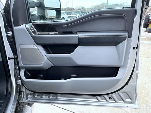 Used 2023 Ford F250 XLT w/ XLT Premium Package image 17