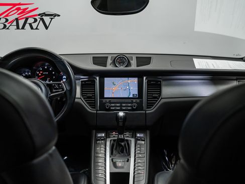 Used 2018 Porsche Macan GTS image 49