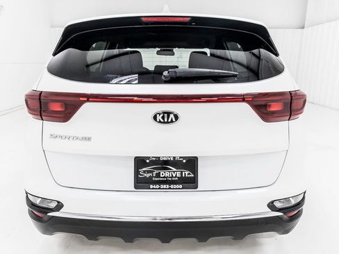 Used 2022 Kia Sportage LX FWD image 5