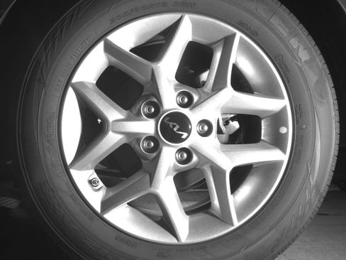 Used 2025 Kia Soul LX w/ LX Technology Package FWD image 14