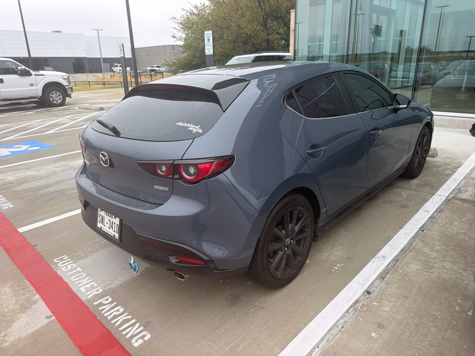 Used 2022 MAZDA MAZDA3 s FWD image 5