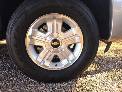 Used 2010 Chevrolet Silverado 1500 W/T w/ LS Package image 33