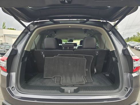 Used 2025 Honda Pilot EX-L image 17