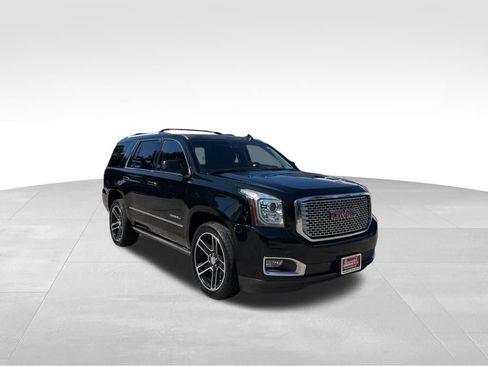 Used 2016 GMC Yukon Denali w/ Open Road Package AWD/4WD image 8