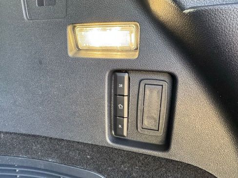 New 2026 Lincoln Aviator AWD image 16