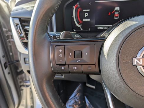 Used 2023 Nissan Rogue Platinum w/ Platinum Premium Package image 32