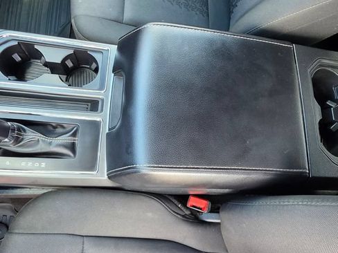 Used 2019 Ford F150 XLT w/ Equipment Group 302A Luxury AWD/4WD image 16