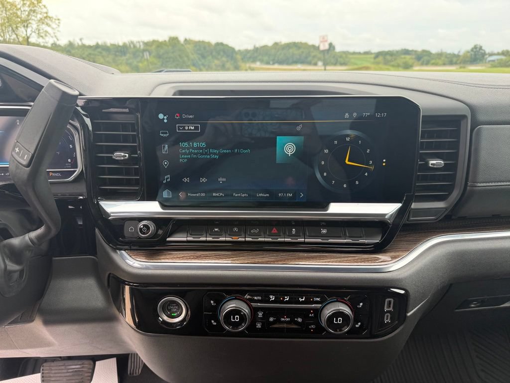 Used 2024 Chevrolet Silverado 1500 LT AWD/4WD image 35