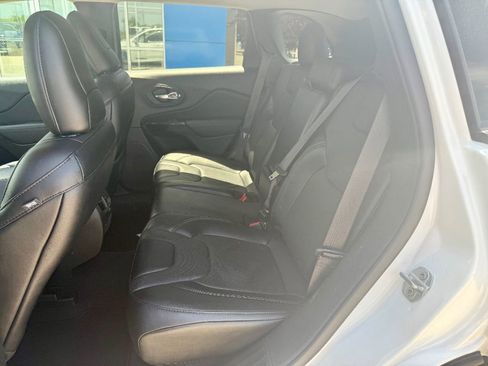 Used 2023 Jeep Cherokee Altitude Lux image 22