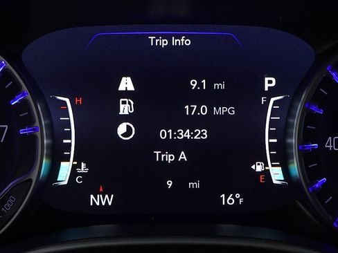 New 2026 Chrysler Pacifica Select w/ S Appearance Package FWD image 18
