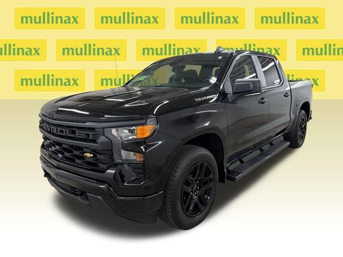 Used 2024 Chevrolet Silverado 1500 Custom AWD/4WD image 14