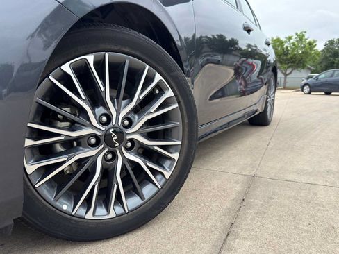 Certified 2023 Kia Forte GT-Line FWD image 4