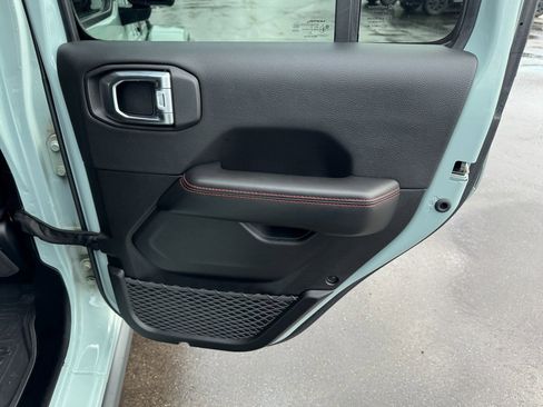 Used 2024 Jeep Wrangler Unlimited Rubicon image 37