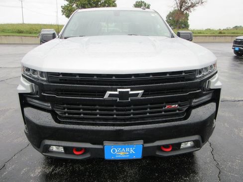 Used 2020 Chevrolet Silverado 1500 LT Trail Boss image 8