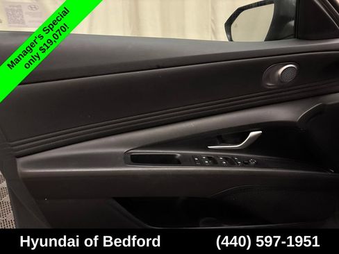 Used 2024 Hyundai Elantra SEL w/ Convenience Package FWD image 10