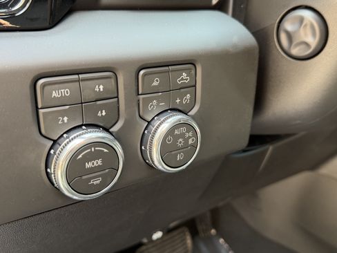 New 2026 GMC Sierra 1500 AT4 w/ AT4 Premium Package AWD/4WD image 17