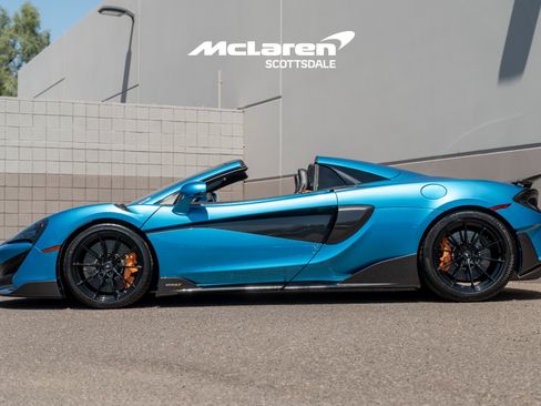 Used 2020 McLaren 600LT Spider RWD image 4