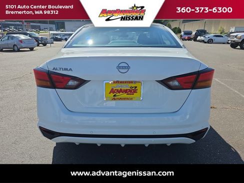 Used 2025 Nissan Altima 2.5 S FWD image 4