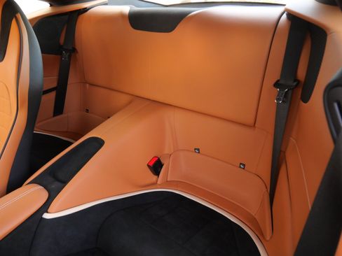 Used 2023 Ferrari Roma image 18