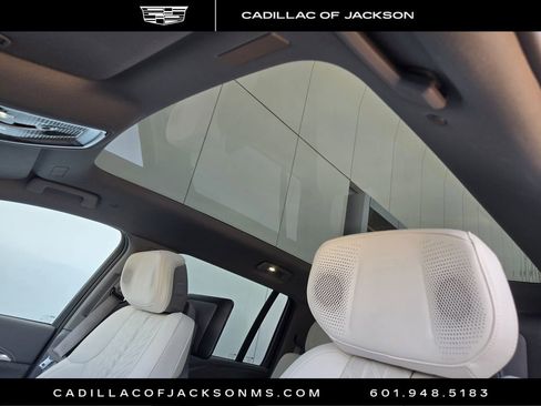 New 2026 Cadillac Escalade IQL Luxury image 5