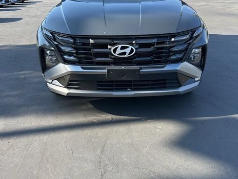 Used 2025 Hyundai Tucson SEL FWD image 4
