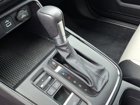 Used 2024 Honda CR-V LX image 15