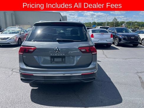 Used 2023 Volkswagen Tiguan SE FWD image 24