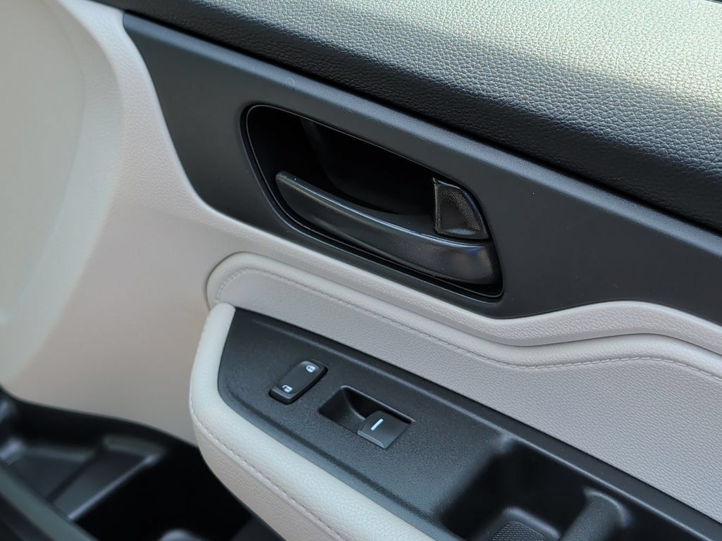 Used 2025 Honda Odyssey EX-L image 36