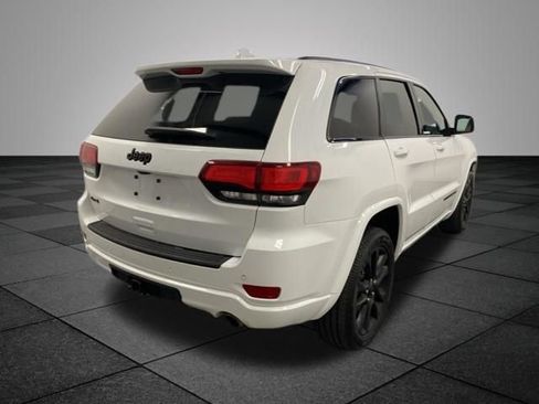 Used 2021 Jeep Grand Cherokee Laredo X AWD/4WD image 7