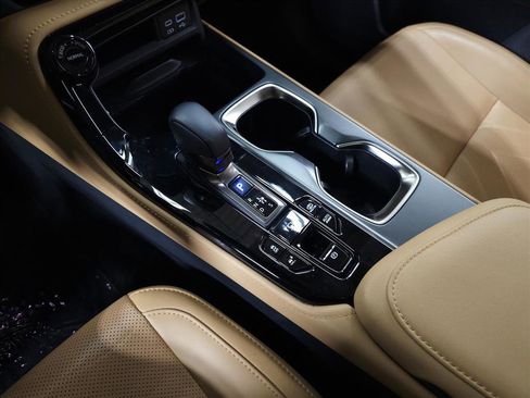 Used 2024 Lexus NX 450h+ AWD w/ Luxury Package image 33