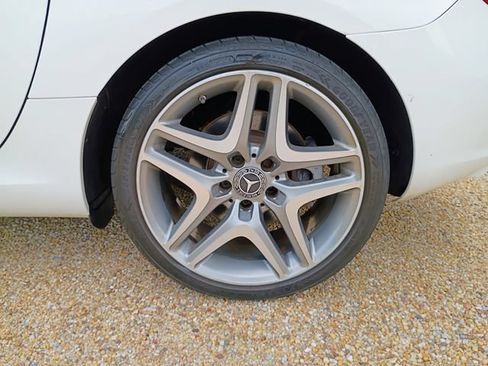 Used 2015 Mercedes-Benz SLK 250 image 16
