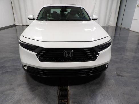 Used 2023 Honda Accord EX image 3