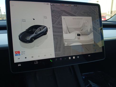 Used 2023 Tesla Model 3 Standard Range image 21