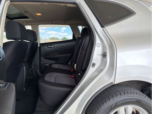 Used 2013 Nissan Rogue SV w/ Premium Pkg AWD/4WD image 11