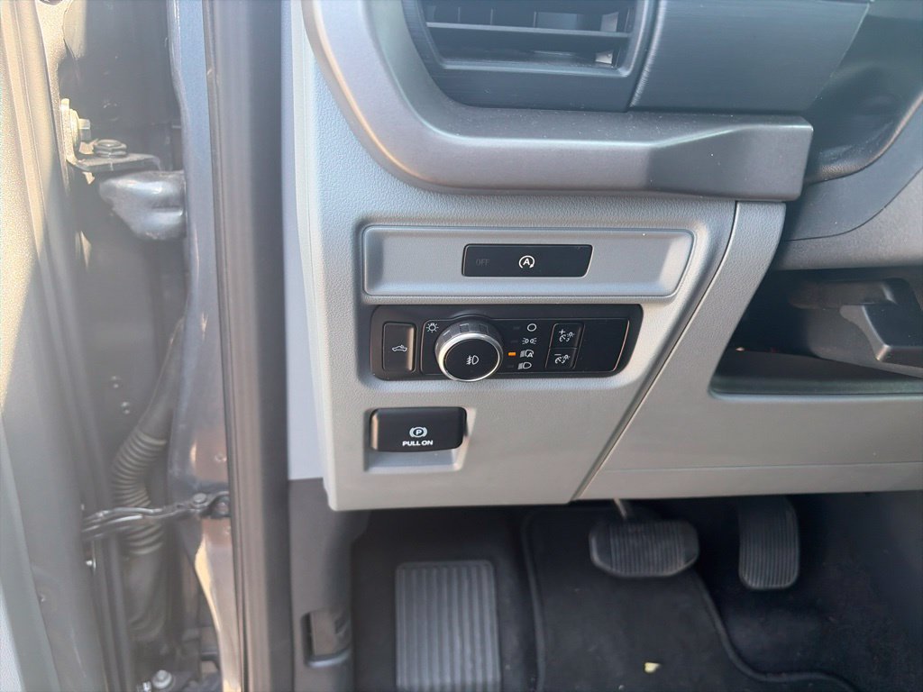 Used 2025 Ford F150 XLT w/ Equipment Group 301A Standard AWD/4WD image 19