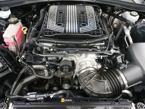 Used 2019 Chevrolet Camaro ZL1 image 32