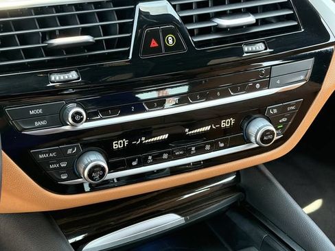 Used 2023 BMW 530e w/ Premium Package RWD image 31