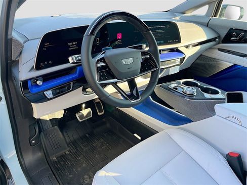 New 2025 Cadillac Optiq Sport 1 w/ LPO, Floor Liner Package image 9