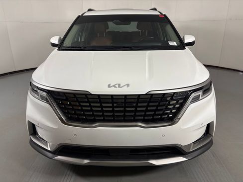 Used 2024 Kia Carnival SX Prestige FWD image 3
